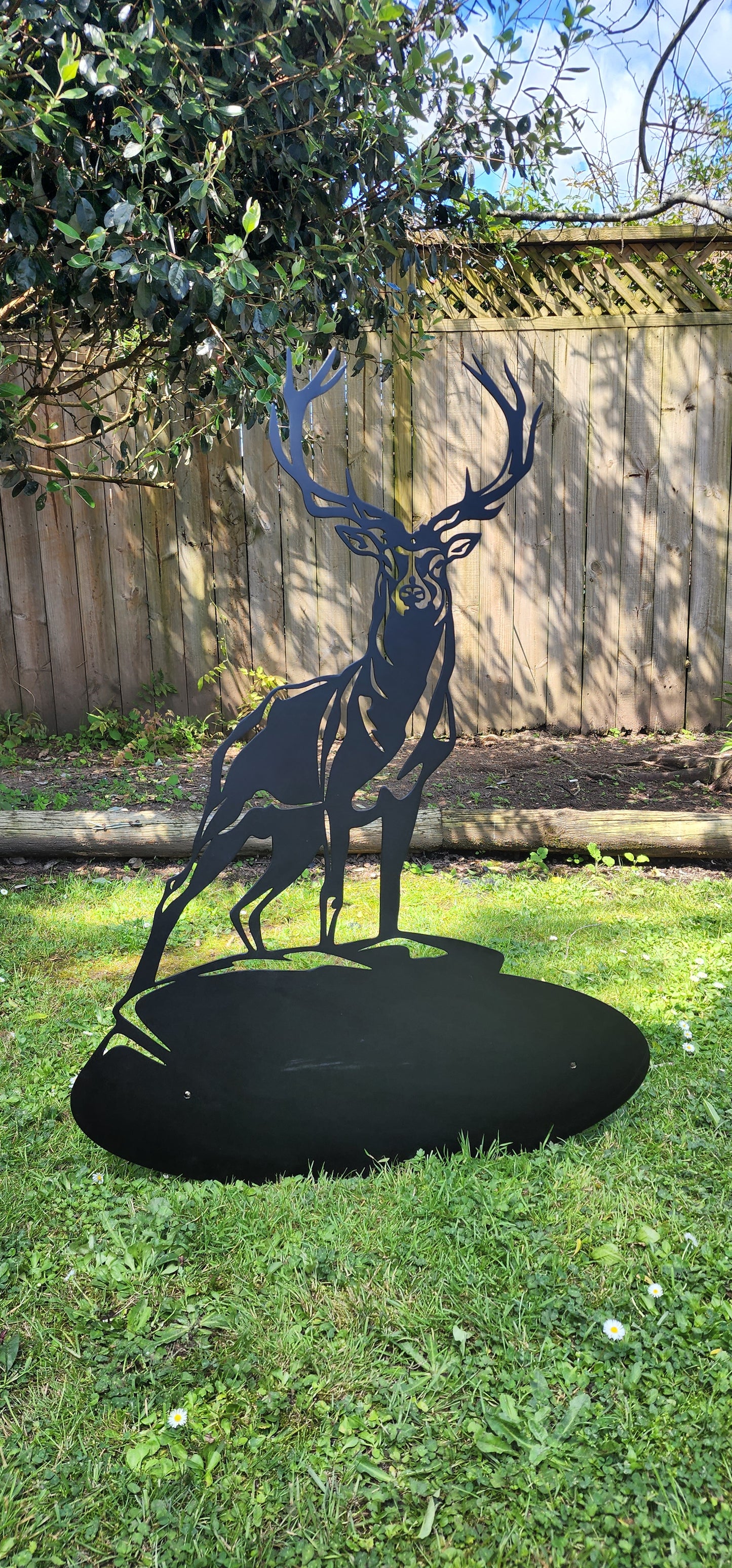 2D Deer Silhouette Art/Sign
