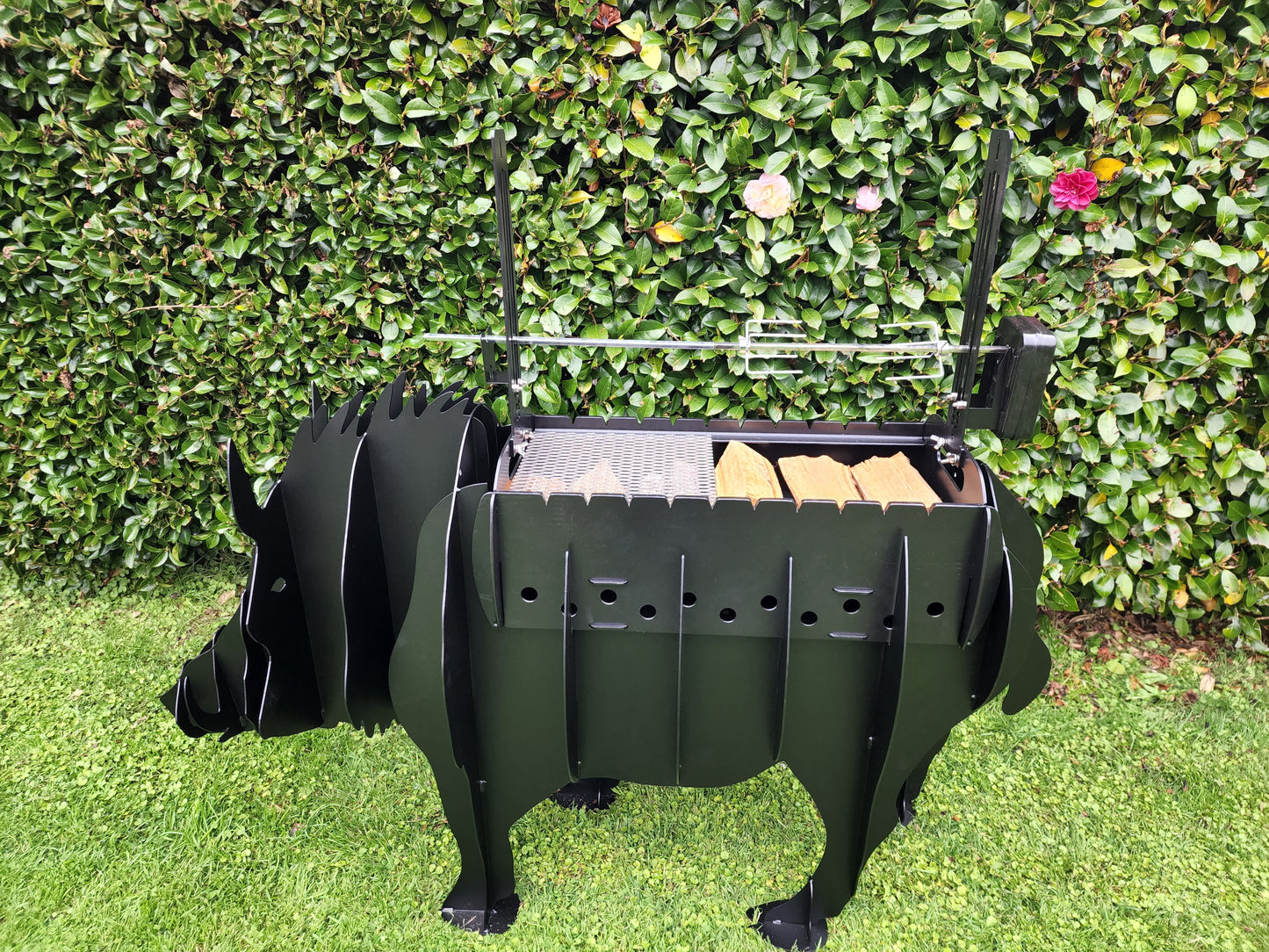 Boar Sculpture BBQ