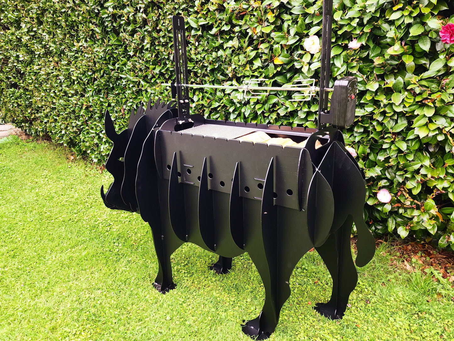 Boar Sculpture BBQ